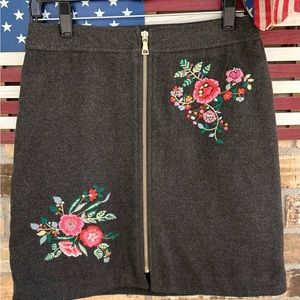 Ann Taylor LOFT Wool Blend Floral Embroidered Front Zipper Skirt Sz 4